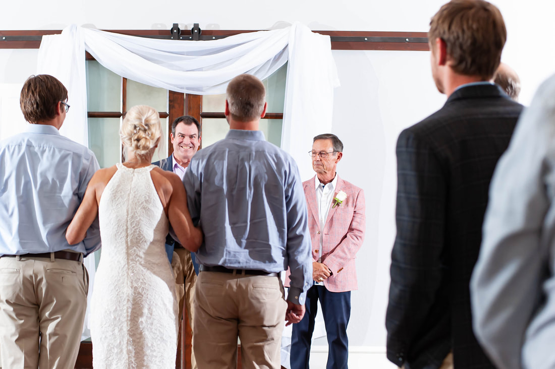 Elegant indoor reception space, elopement ceremony indoors at hawthorn hills