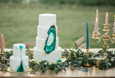 london baker, north texas geode cake, beautiful wedding cake table inspiration